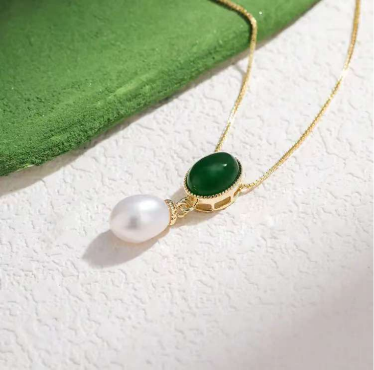 银小贝  和田碧玉珍珠项链