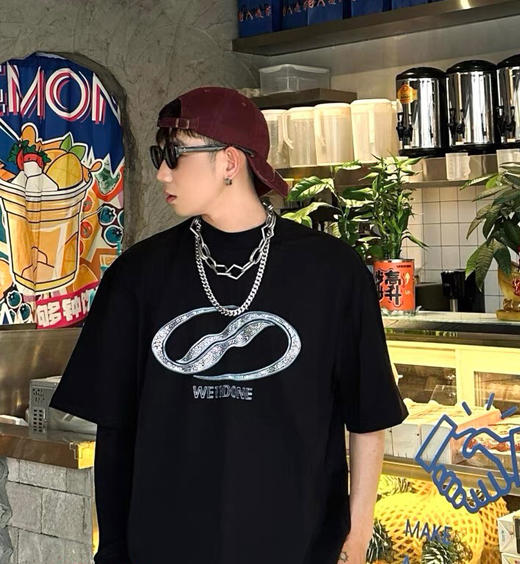 点此购买 WELLDONE夏季男女款字母印花LOGO蓝色水钻高街短袖T恤 md 318558 商品图3