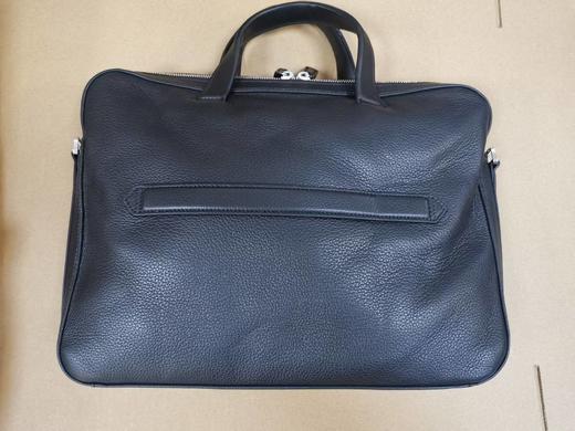 4062037009339 万宝龙MONTBLANC 软皮粒纹超薄公文包牛皮真皮126230 15英寸 可拆卸可调节肩带 商品图5
