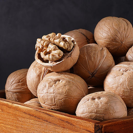 【疆果乐】新疆薄皮核桃360g 阿克苏原味核桃 新货坚果特产炒货休闲零食 商品图3