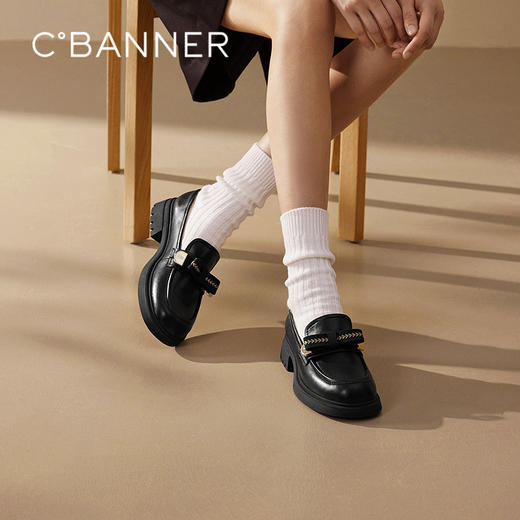 千百度厚底蝴蝶结乐福鞋女款通勤JK小皮鞋黑色单鞋A25188602 商品图0