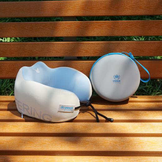 一份心意：“有爱无难”颈枕 商品图0