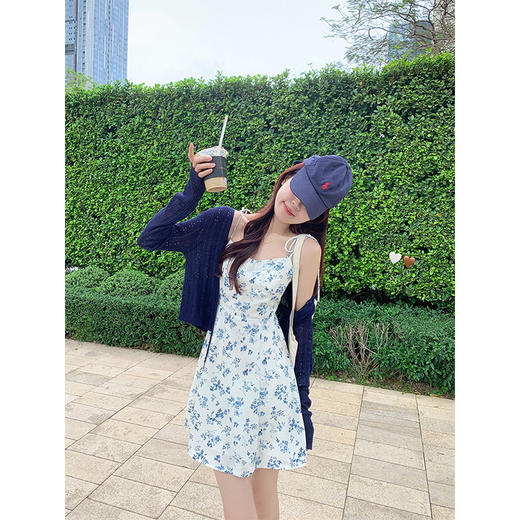 <曾小咸推荐>【现货】碎花吊带连衣裙针织开衫套装 商品图0