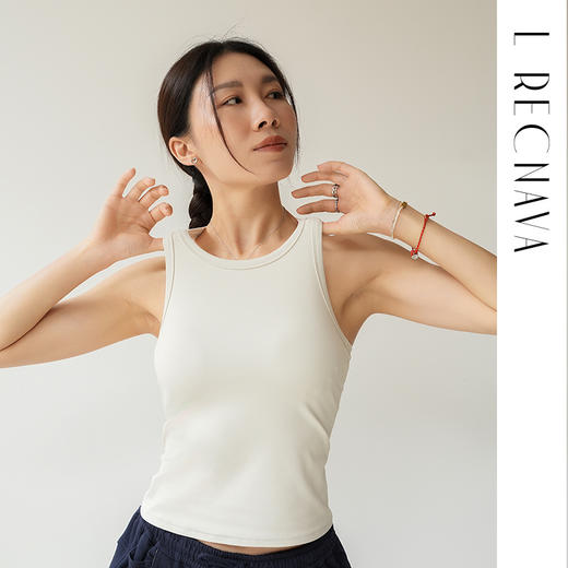 L RECNAVA 裸感一体胸垫修身显瘦工字背心 经典圆领好穿脱 长度到腹 遮肉显瘦 商品图5