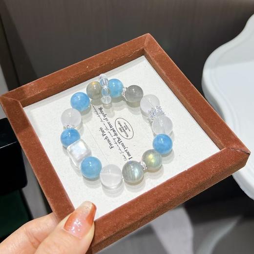 钻石豪门23000积分天然海蓝宝灰月光手链（12mm+） 商品图1