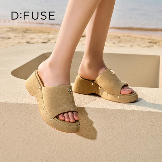Dfuse迪芙斯2025夏季新款露趾拖鞋增高厚底坡跟凉拖一片式女鞋DFD2110024 商品图2