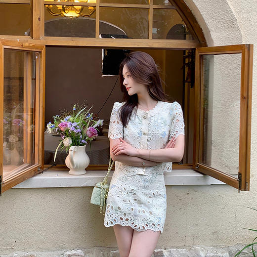 金蘑菇菇 瑞拉千金/镂空刺绣 绘染花卉温柔风千金套装 商品图2