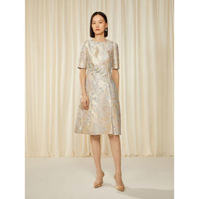 2楼歌中歌连衣裙吊牌价9190