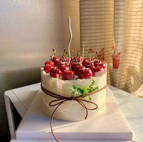 樱桃蛋糕