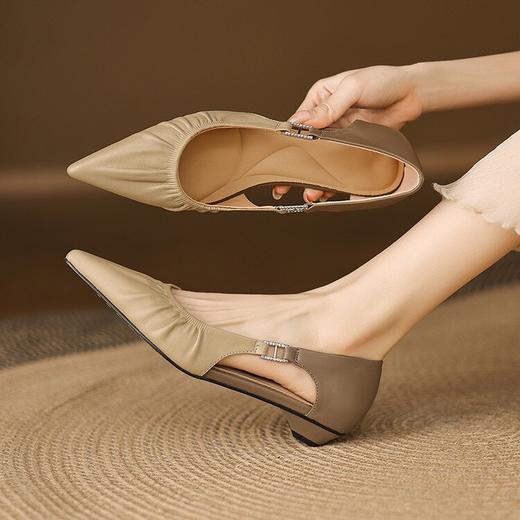 【预售5天】法式尖头真皮软皮透气镂空单鞋女新款夏季低跟百搭配裙子KYD&KK10960 商品图4