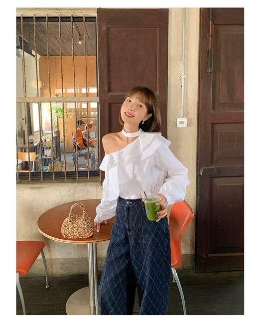 9.24清仓 设计师品牌-法式挂脖宽松荷叶边斜肩露肩上衣女长袖小衫-喜出 商品图2