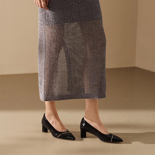 【静音系列】千百度条带漆皮粗高跟鞋女通勤浅口单鞋A25185673 商品图1