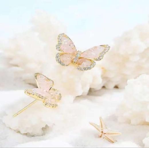 银小贝  粉色冰晶蝴蝶耳钉 商品图0