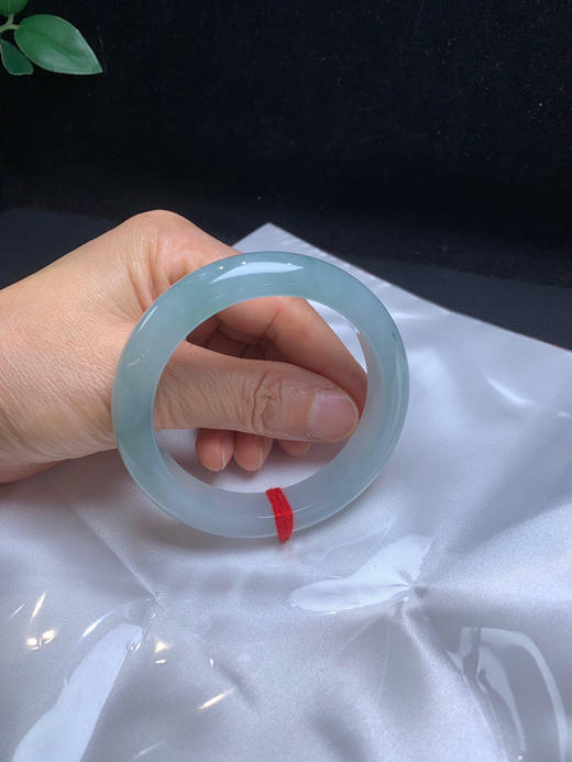 612936，55.晴水底手镯，整条带淡淡的底色、清新干净、很秀气 商品图5