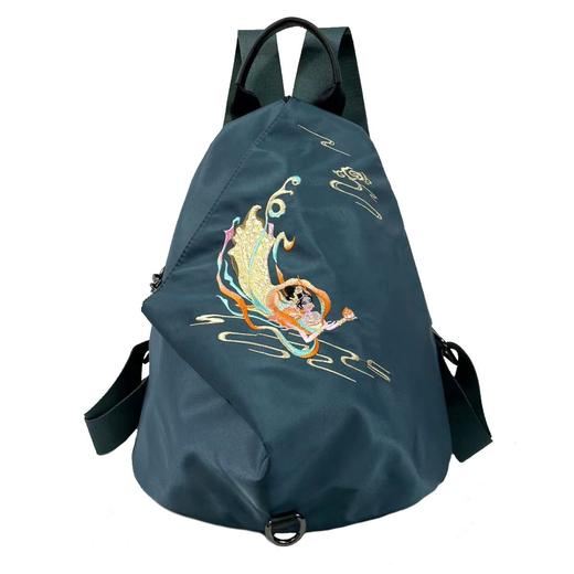 【预售3天】刺绣双肩包女2025新款时尚简约百搭尼龙布大容量旅行休闲背包YWC112 商品图5