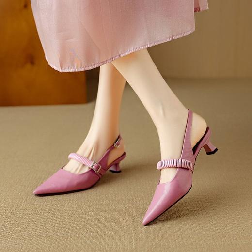 【预售5天】气质尖头后绊带羊皮小猫跟高跟鞋后空单鞋真皮低跟包头凉鞋女夏季DB&M6323 商品图2