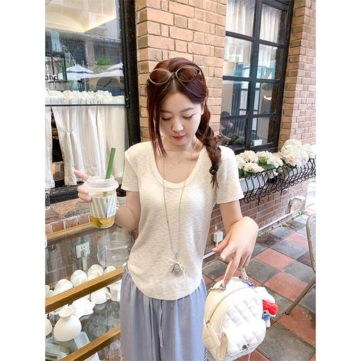 【110元任选2件】最后一波现货！2色针织U领短袖 商品图4