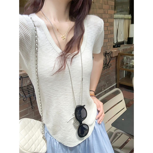 【110元任选2件】最后一波现货！2色针织U领短袖 商品图3