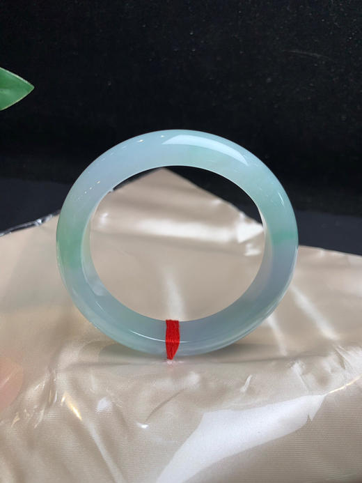 612944，54.8冰甜绿底手镯，清新甜绿底色，整体清爽干净，油润干净 商品图3