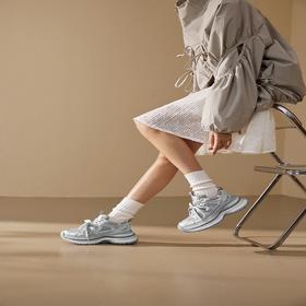 千百度银色厚底老爹鞋女款春季新增高运动网面鞋时尚休闲鞋A25188893