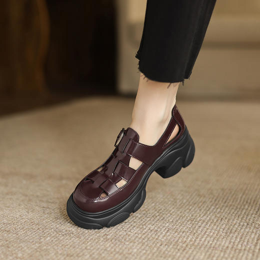 阿么手工女鞋包头厚底罗马凉鞋夏2025新款真皮编织镂空松糕鞋7CM 商品图1