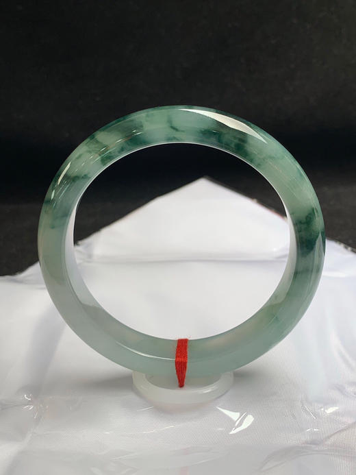 612952，60.5圈口，冰飘花正圈平安镯，冰晴底飘深蓝花，底子冰胶有光感 商品图0