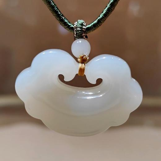 和田玉锁型项坠 商品图12