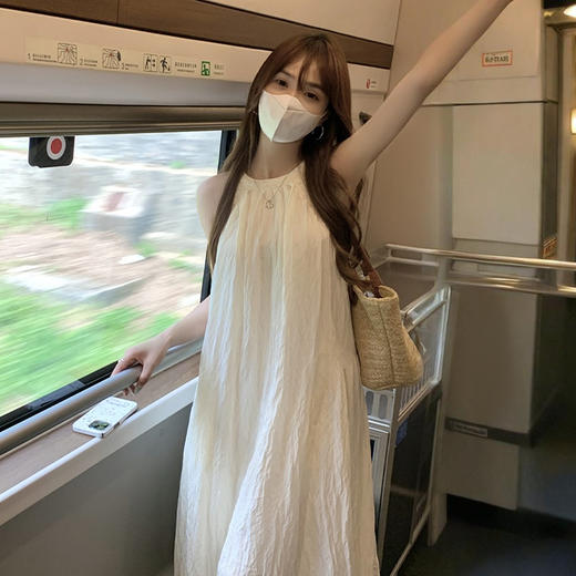 西遇法式挂脖连衣裙女2025年夏季新款宽松杏色海边度假无袖沙滩裙SS050717 商品图4