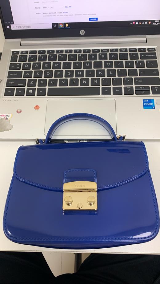 8051510904458  FURLA CANDY 新款女包时尚果冻包迷你斜挎包 规格：17*13*7cm【瑕疵请看实拍图】 商品图8