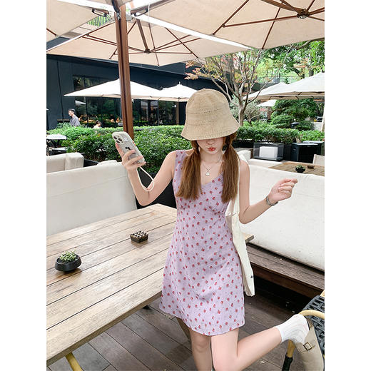 <曾小咸推荐>韩版V领紫色小碎花连衣裙短裙 商品图1