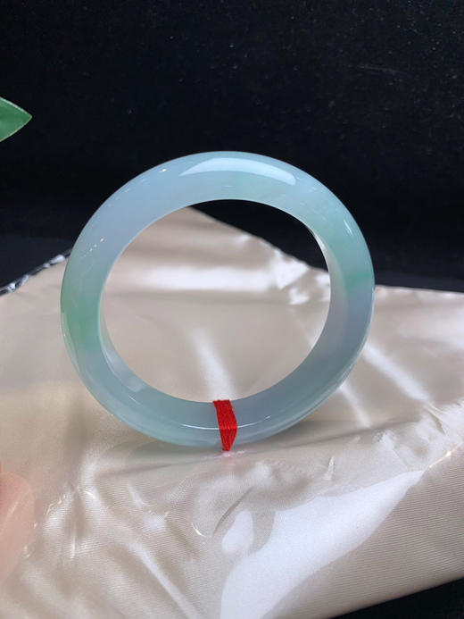 612944，54.8冰甜绿底手镯，清新甜绿底色，整体清爽干净，油润干净 商品图2