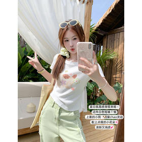 <曾小咸推荐>小花正肩显瘦减龄圆领短袖T恤