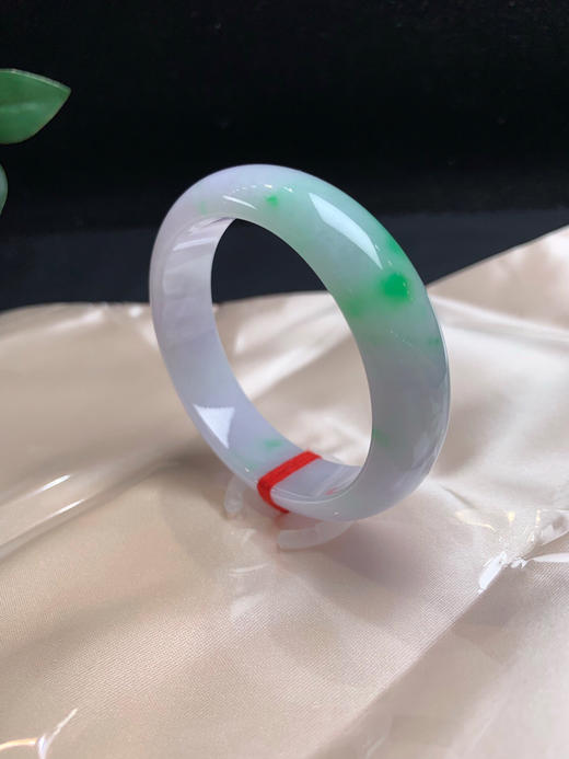 612946，54.8淡紫飘绿贵妃，底妆特别细，淡紫底飘阳绿色，清新干净 商品图1