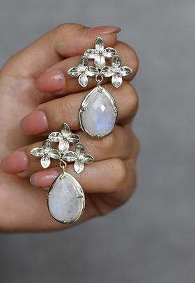 银耳环四叶雕花水晶耳坠