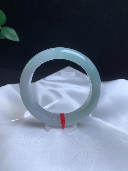 612936，55.晴水底手镯，整条带淡淡的底色、清新干净、很秀气 商品图3