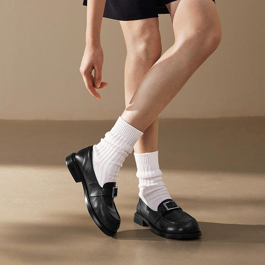 千百度复古羊皮厚底乐福鞋女款JK通勤一脚蹬小皮鞋A25173585 商品图2