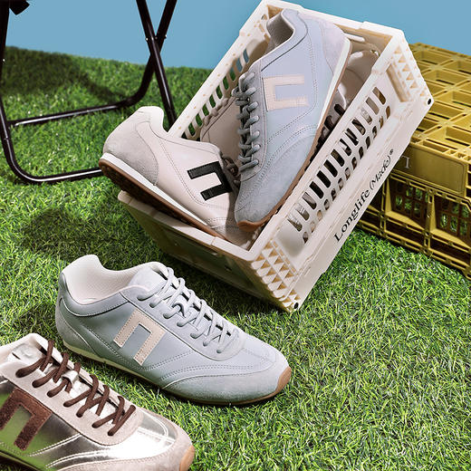 千百度羊皮时尚休闲鞋女款薄底多彩德训鞋舒适跑步鞋A25185301 商品图2