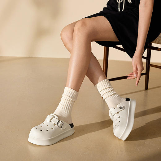 千百度镂空厚底洞洞鞋女款2025夏季新款半拖两穿休闲沙滩凉拖鞋Z25010472 商品图4