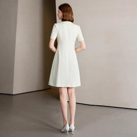 IWY/米白色短袖小香风V领连衣裙女夏季新款时尚气质收腰显瘦通勤正装Q1321 商品图3