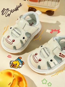 1岁萌宝的叫叫凉鞋👀有点太可爱啦！