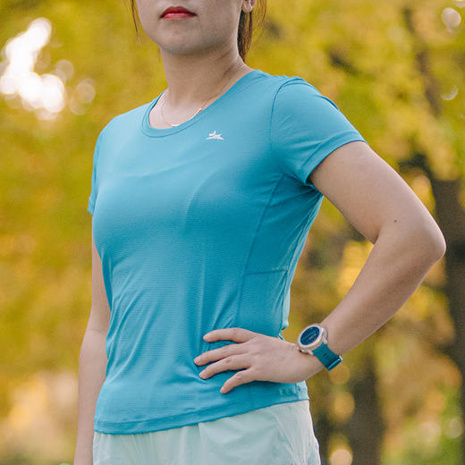 健牧 ‎起跑 女士跑步短袖T恤 商品图3