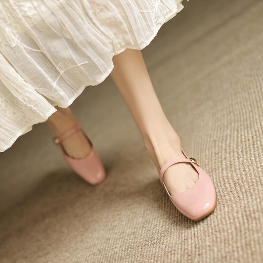 阿么手工女鞋漆皮小金扣凉鞋女夏季新款舒适百搭小众平底鞋1.5CM 商品图1