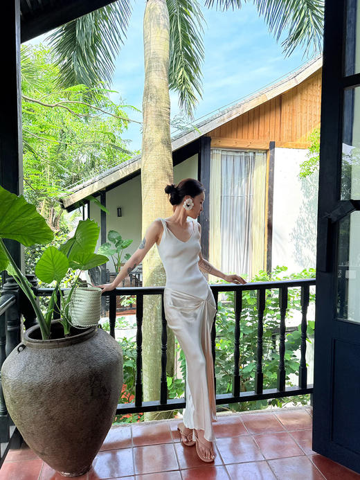 DUO智仙 黑标 月桂树下的女神针织拼接绸缎褶饰香槟连衣裙 商品图4