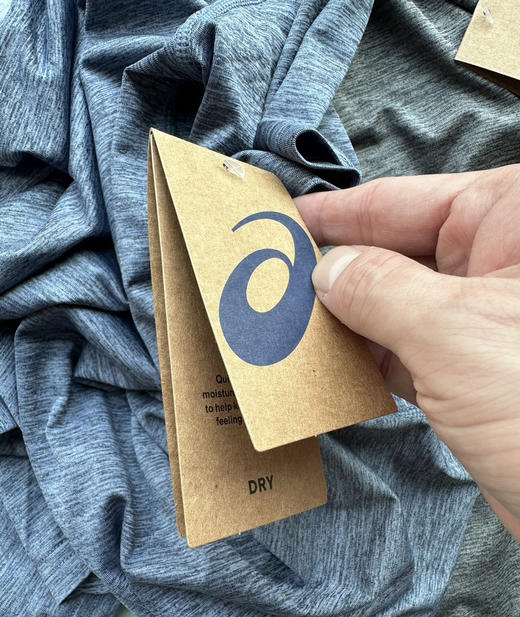 全新正品Asics亚瑟士激光穿孔男士弹力速干透气运动健身短袖t恤
五个色，尺码M-XXL 商品图4