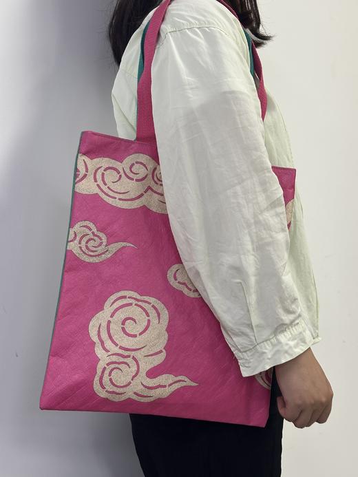 《生肖家族》文创 杜邦纸手提包 商品图1