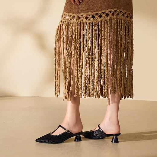 【静音系列】千百度豹纹包头拖女半拖外穿尖头凉拖鞋A25206079 商品图2