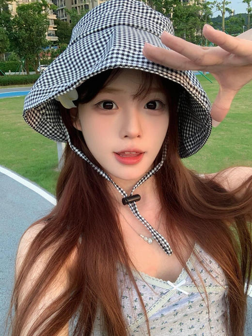 高版本❗️终于给我挖到了❗️【千鸟格防晒帽子】原版1：1定制 ‼️宇宙超低价💰49，怒省100多！本年度最佳的帽子，直接焊si在头上•ᴗ• 商品图7