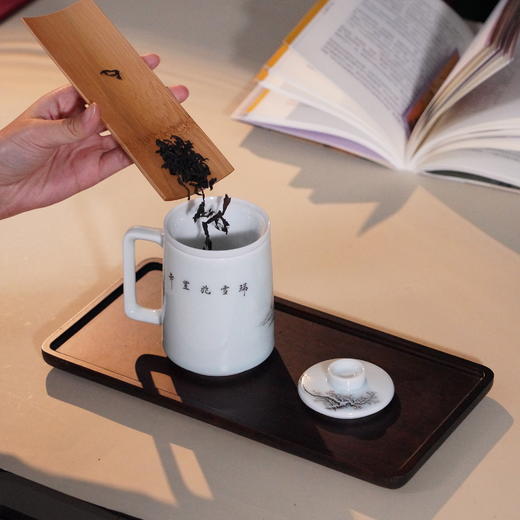 昌南大师景德镇陶瓷《瑞雪兆丰年》茶水分离杯 商品图2