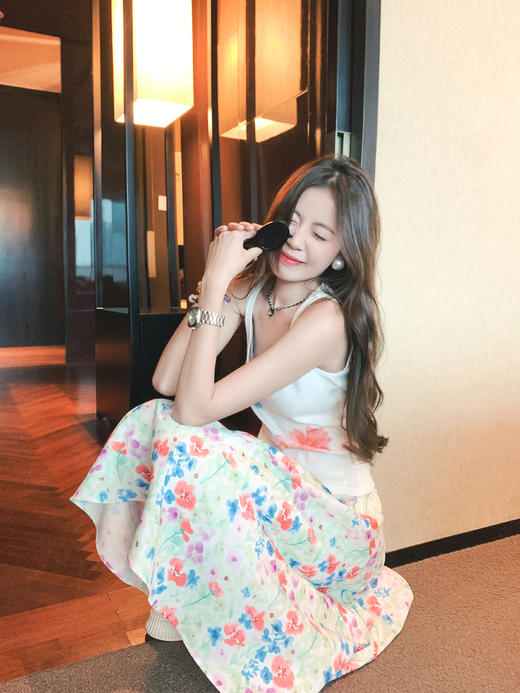 <曾小咸推荐>现货秒杀！卖完不补 ！微信粉丝打折价！！ 花色半裙 日常129.99/件 立减50 秒杀79.99/件！！ 商品图14