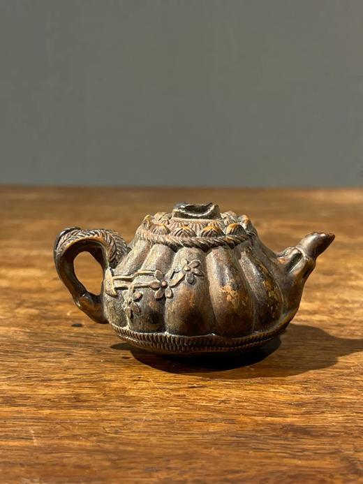 黄杨木雕梅花纹茶壶形摆件，顺丰包邮 商品图0